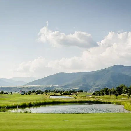 Otel ​exe Margas Golf Latas